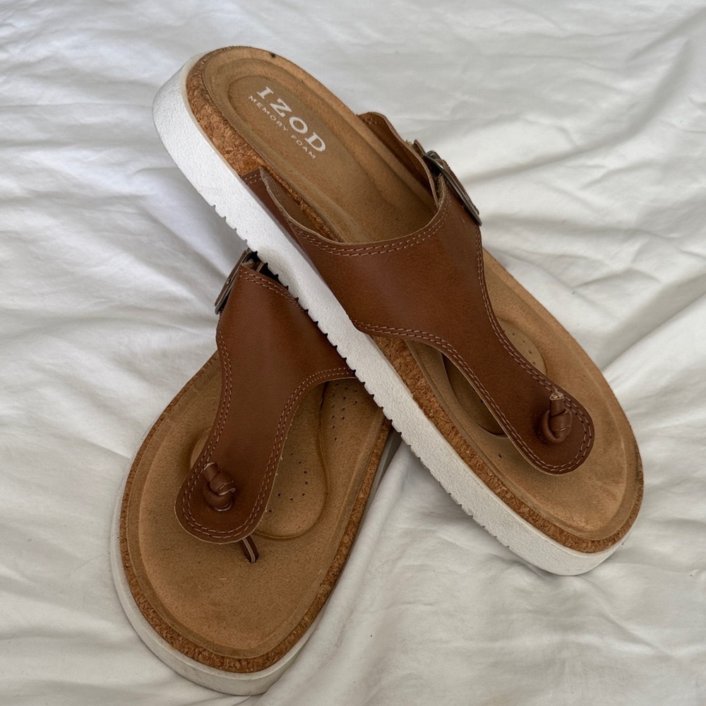 Izod Women’s Tan Sandals